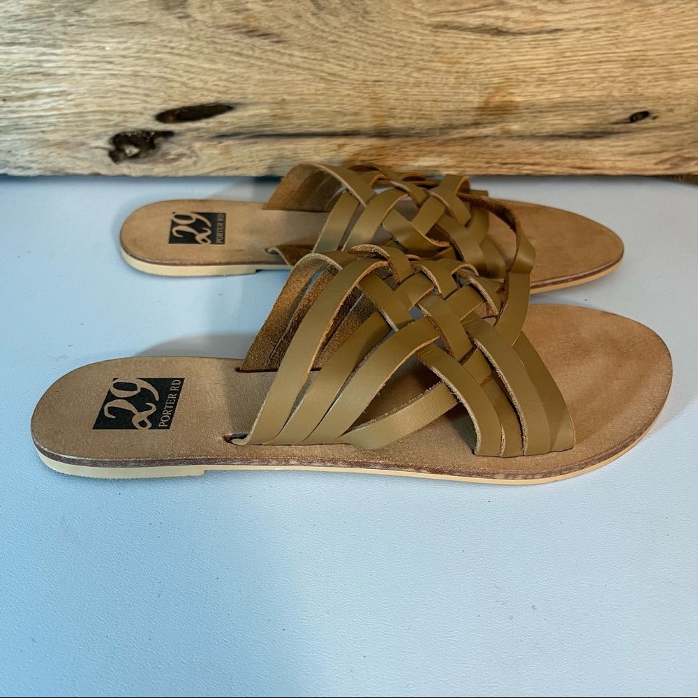 29 Porter RD Sandals Size 8 Women